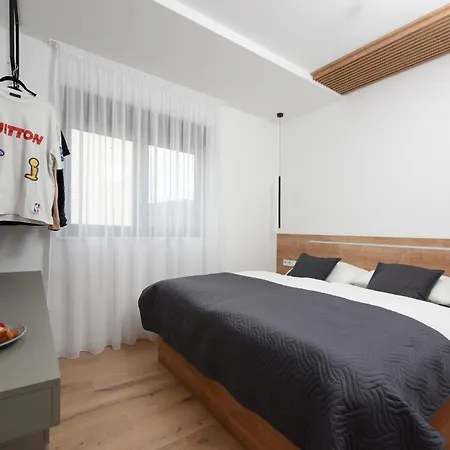 Luxury With Private Pool In