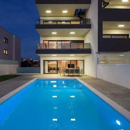 Apartman Luxury With Private Pool In
