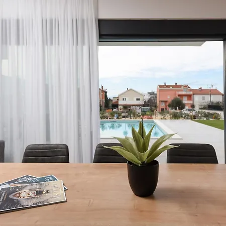 Luxury With Private Pool In Zadar