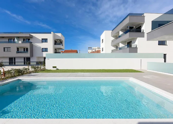Luxury With Private Pool In Apartment Zadar
