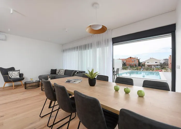 Apartment Luxury With Private Pool In