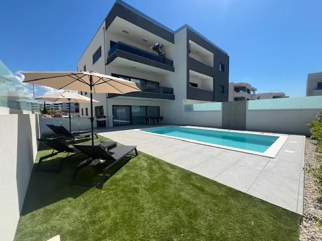 Luxury With Private Pool In